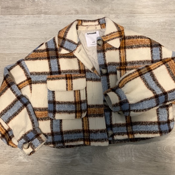 Cropped Plaid Shacket/Jacket - Picture 6 of 12